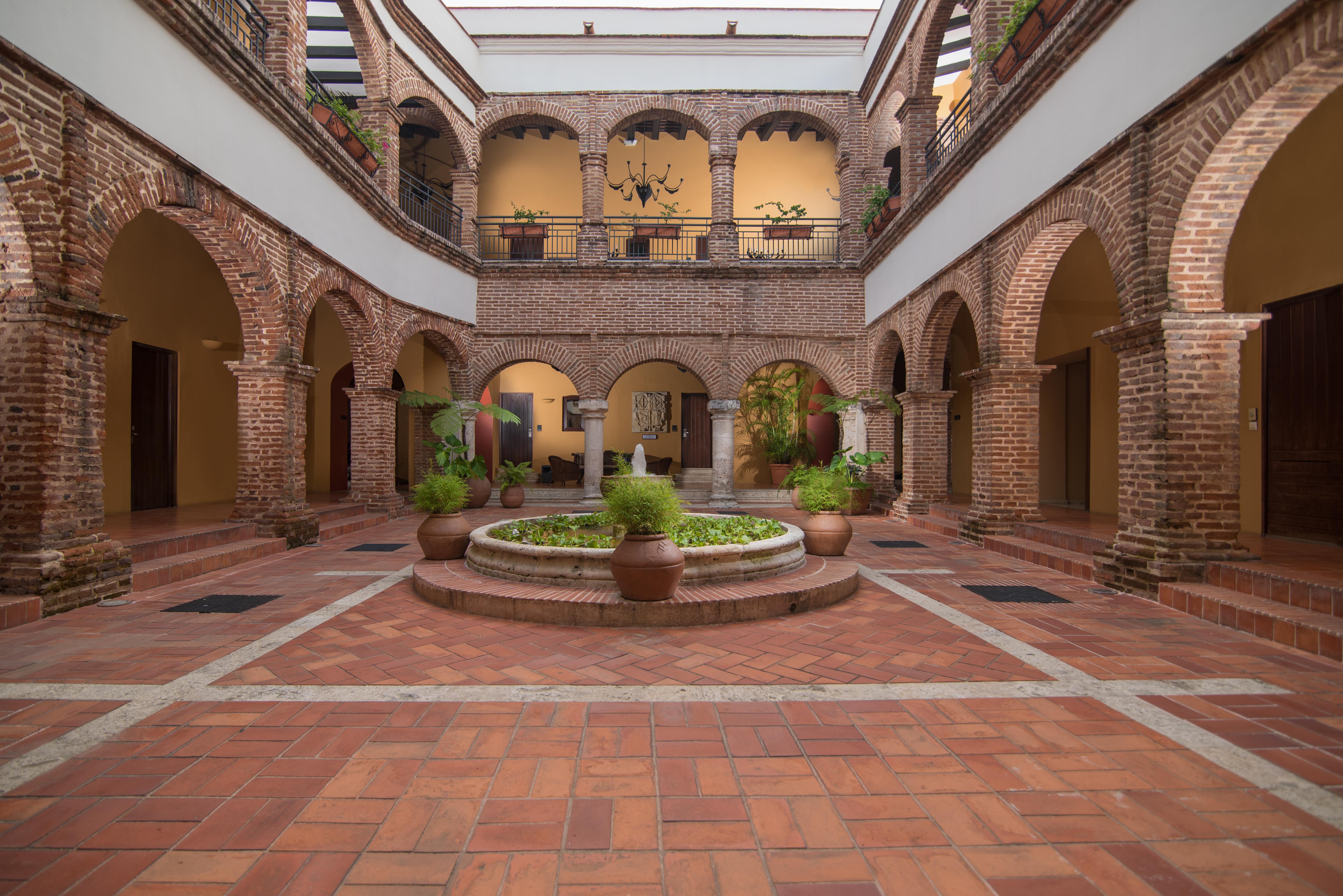 Hodelpa Nicolás de Ovando Santo Domingo Esterno foto